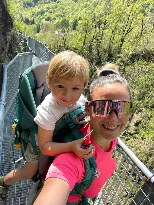 Escursione da Favola in Valle Strona: Passerella sul Gran Canyon, Picnic e Magia del Legno