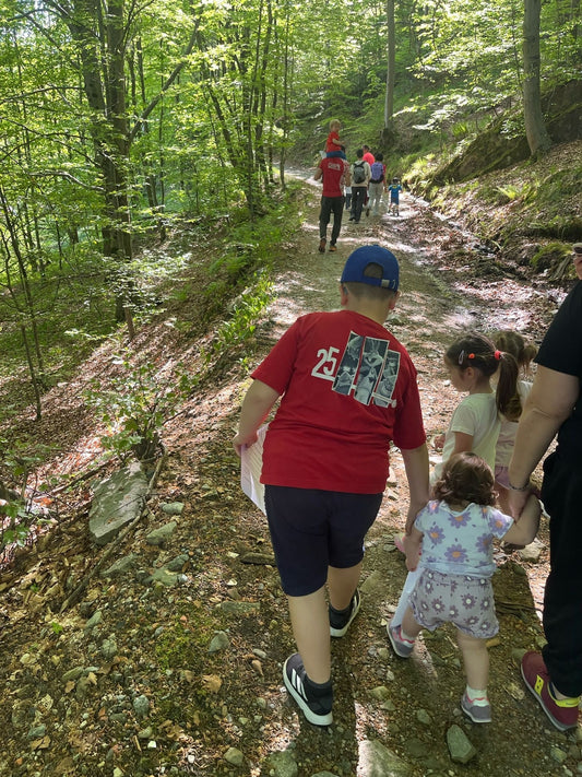 Il Magico Laboratorio del Mughetto a Verigo di Trontano: Un Profumo di Primavera e Felicità!