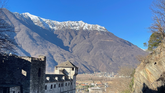 Un'avventura tra le mura storiche: dal Castello di Vogogna alla Torre Antica con bimbi al seguito