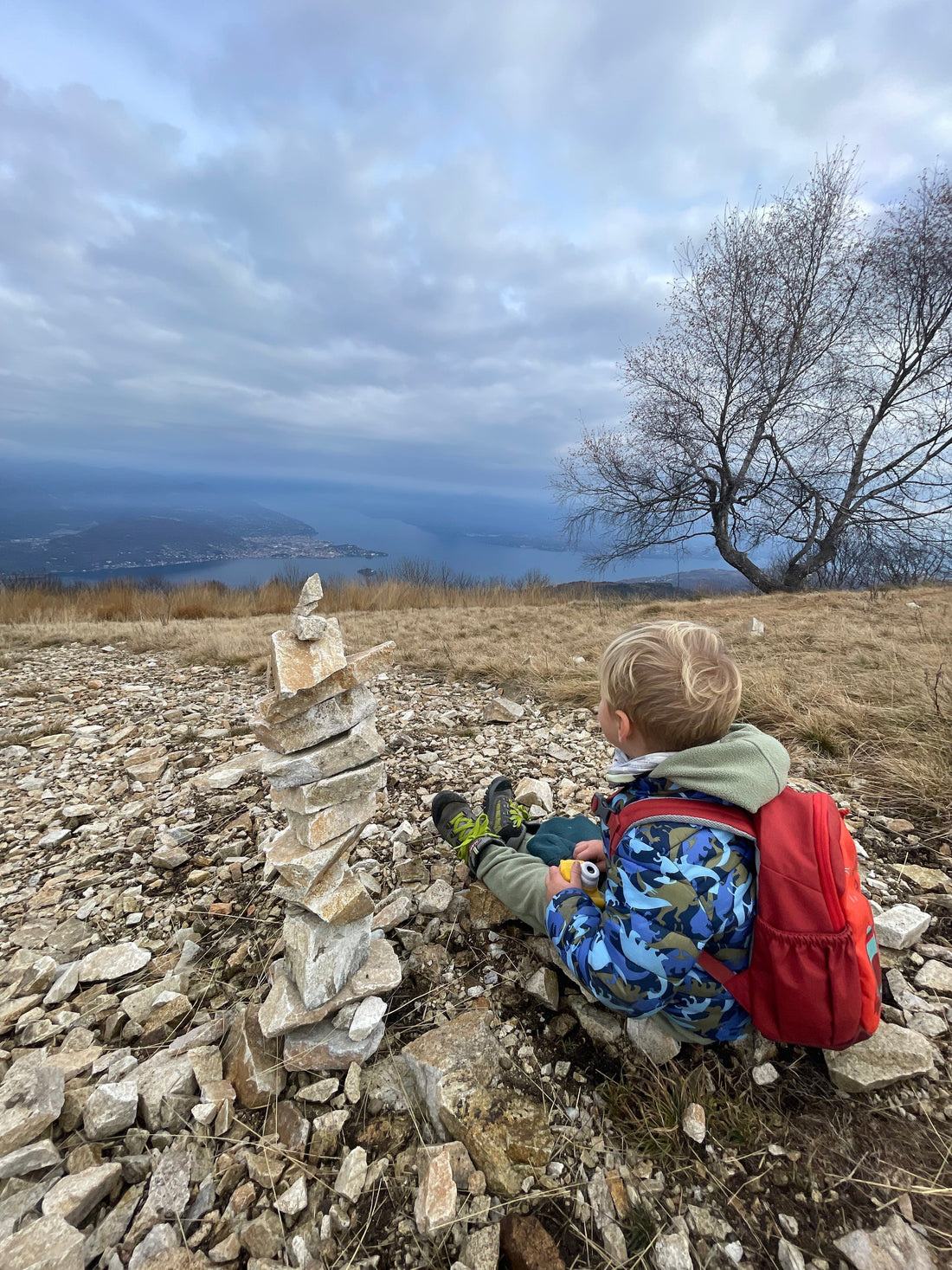 Mottarone per Famiglie: Vetta e Panorama Facile