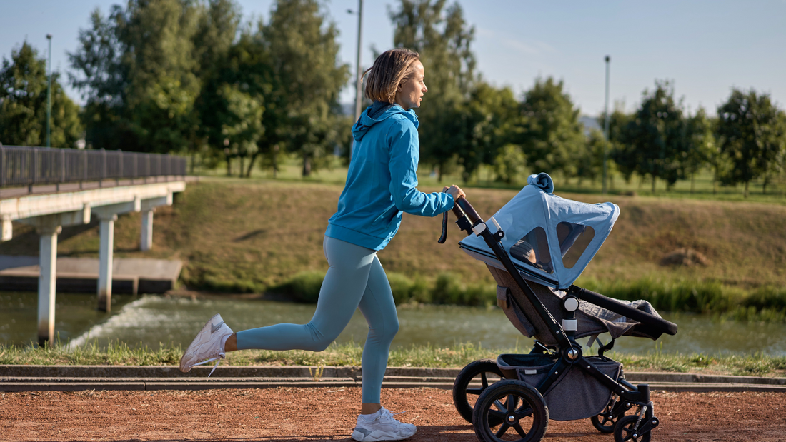 Come scegliere il giusto passeggino da trekking per mamme avventurose